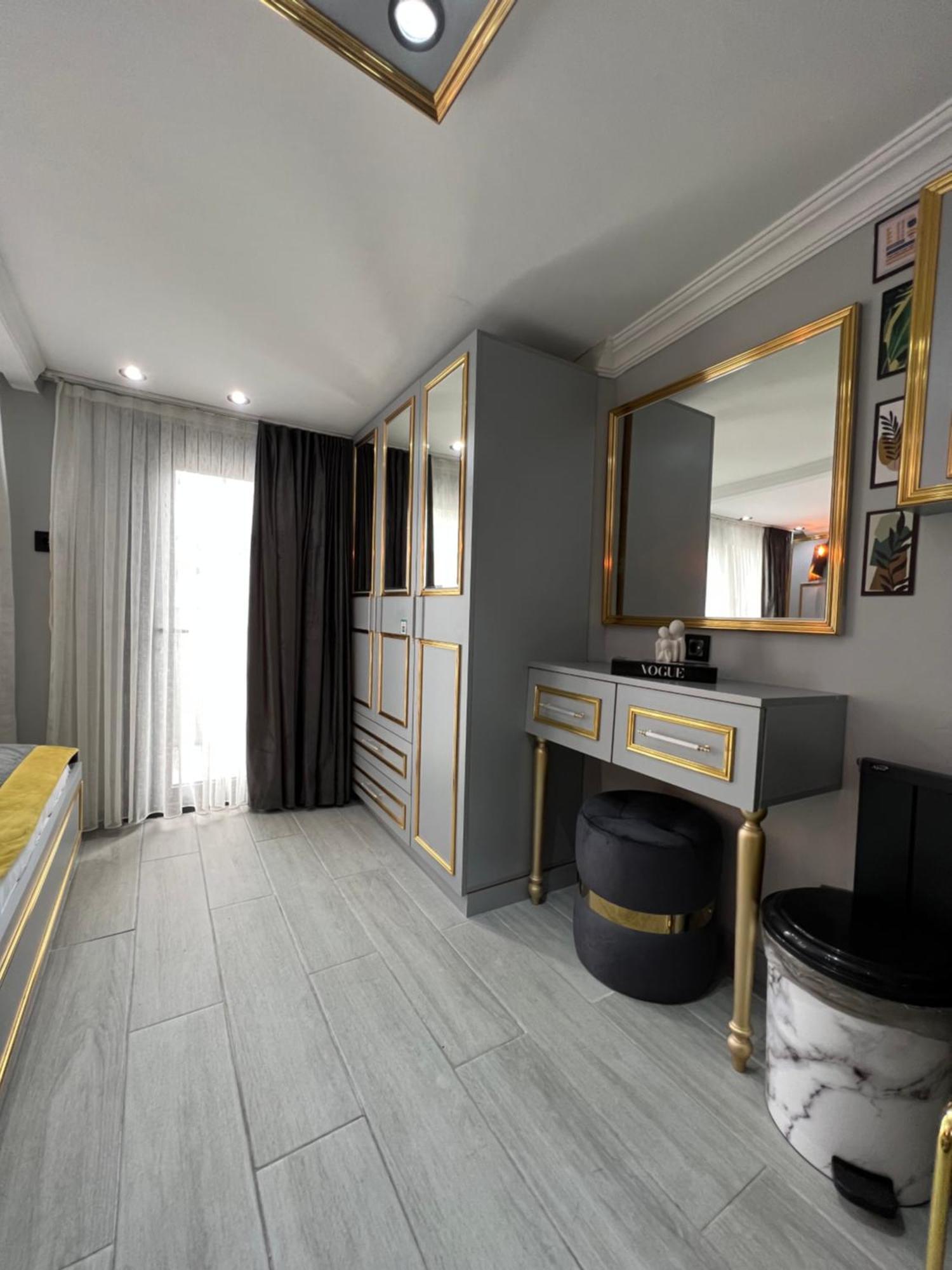 Taksim Larissa Residence Istanboel Buitenkant foto