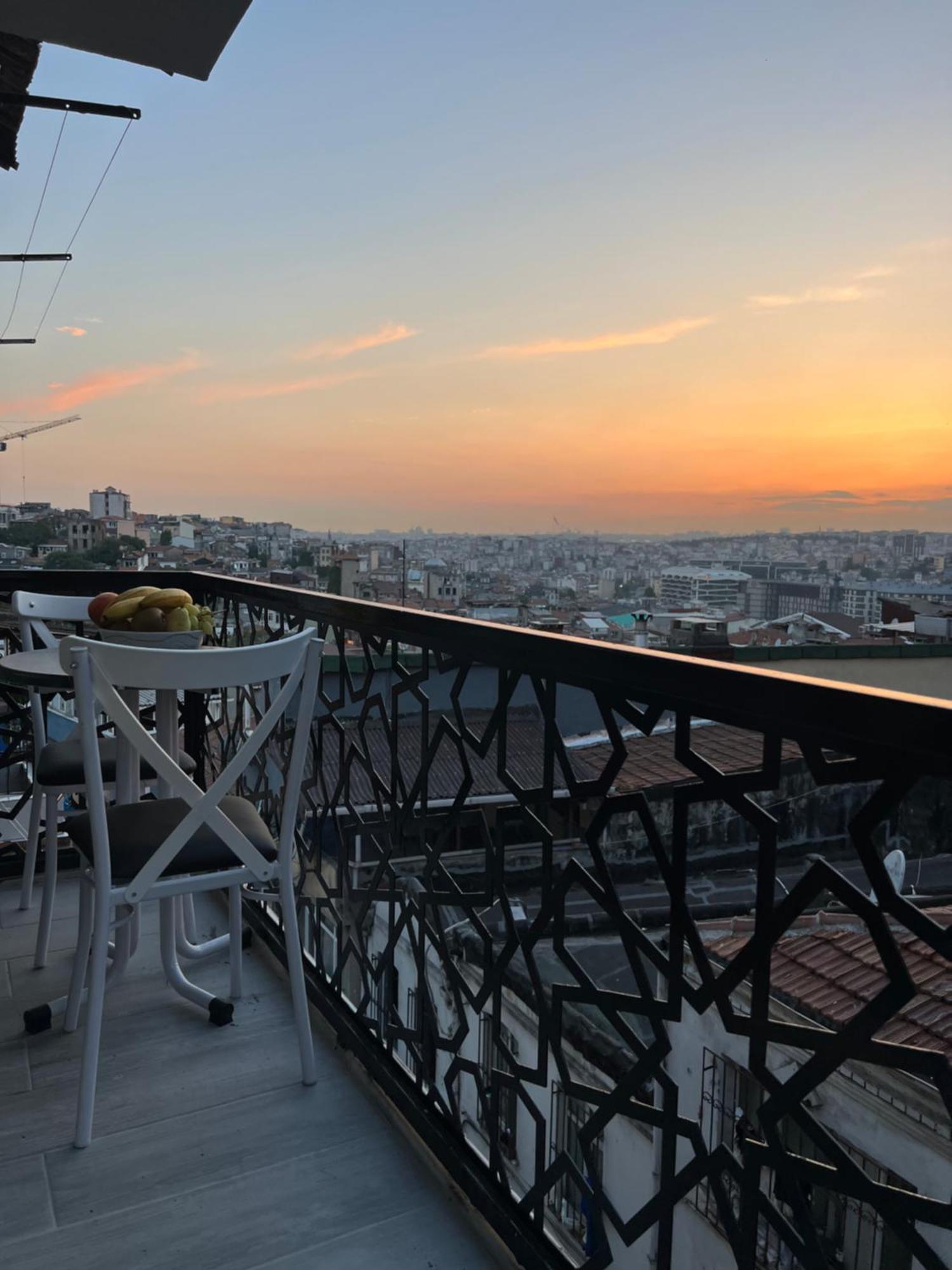 Taksim Larissa Residence Istanboel Buitenkant foto