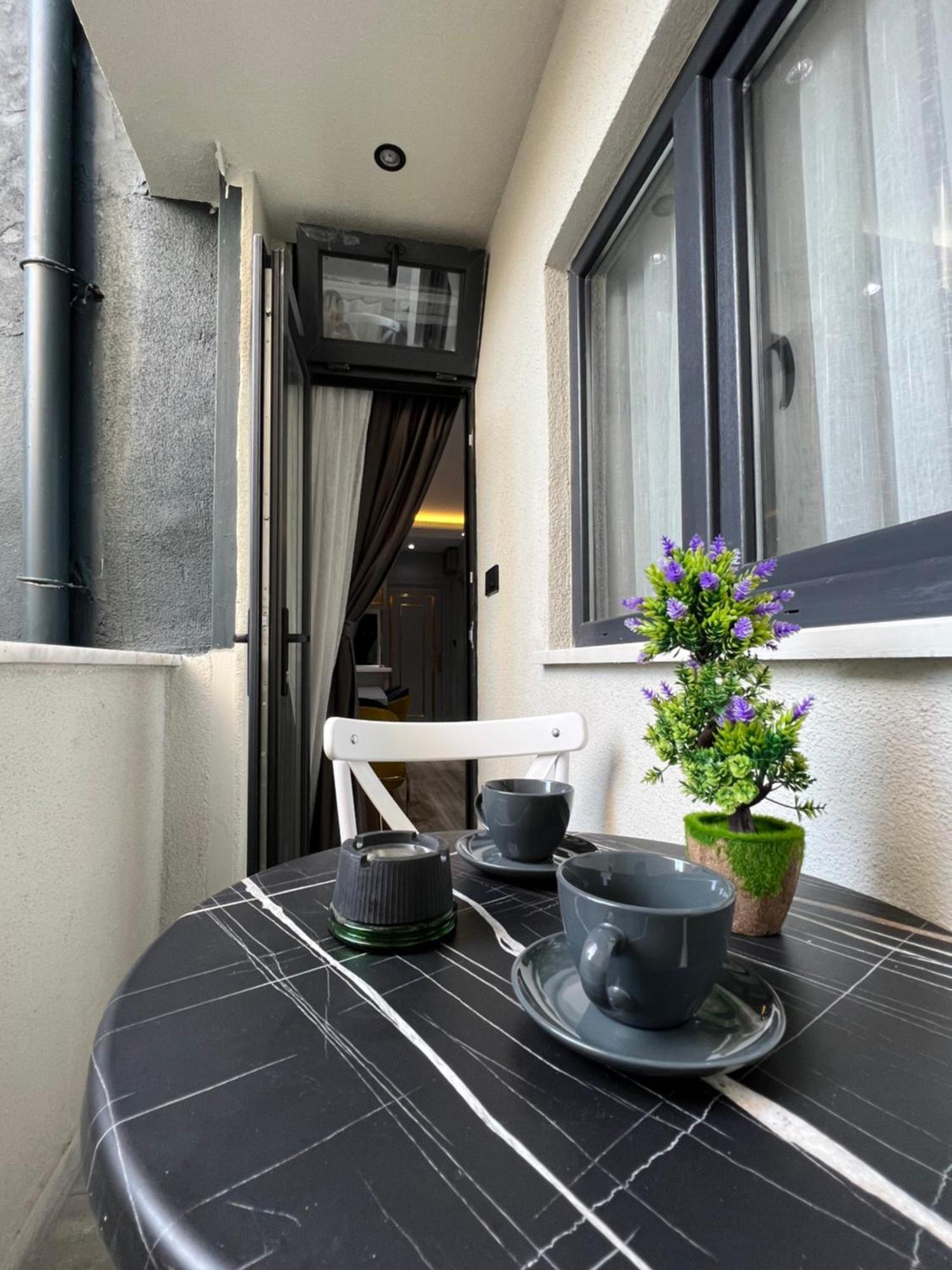 Taksim Larissa Residence Istanboel Buitenkant foto