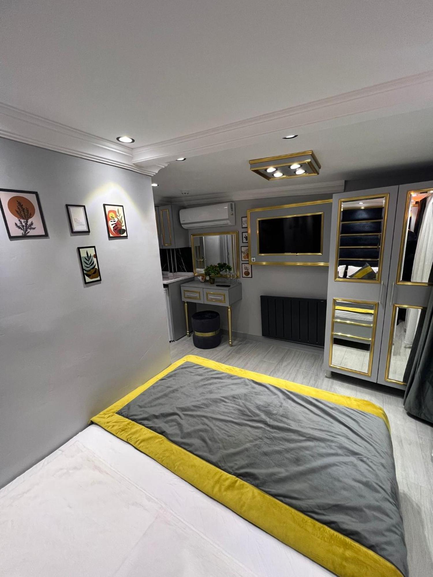 Taksim Larissa Residence Istanboel Buitenkant foto