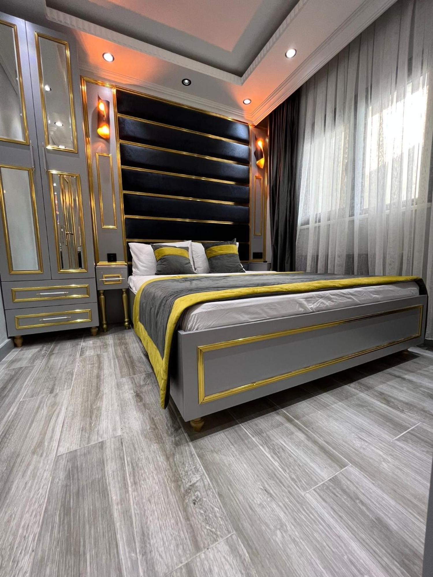 Taksim Larissa Residence Istanboel Buitenkant foto